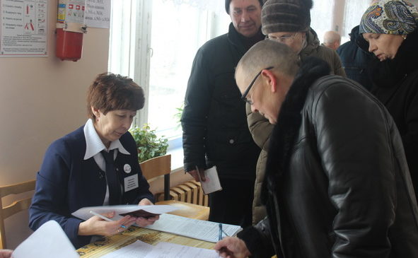 На 10.00 часов в Комсомольском районе проголосовали 28,19% избирателей