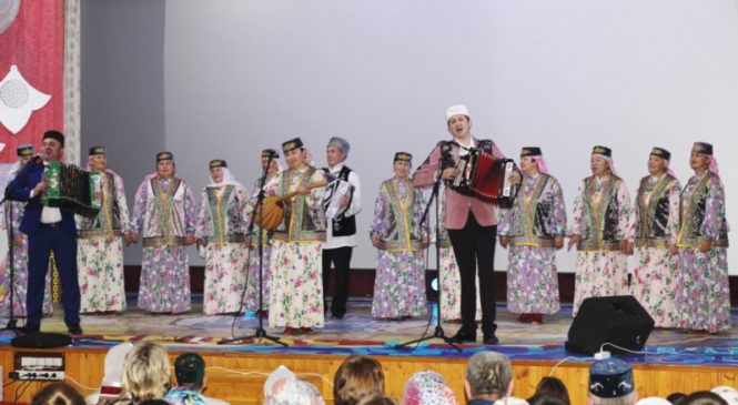 В селе Урмаево  состоялся Межрегиональный фестиваль — конкурс «Уйнагыз, гармуннар!» («Играй,гармонь!»)