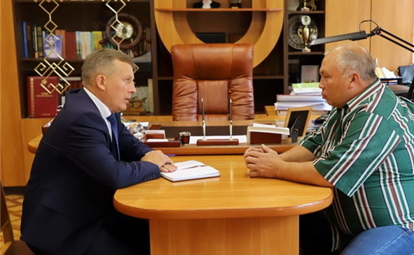 Глава администрации Комсомольского района Александр Осипов провёл приём граждан по личным вопросам
