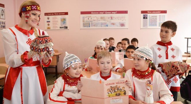 Олег Николаев ответил на критику за авторство поправок в закон «Об образовании»
