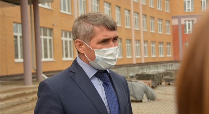 Олег Николаев держит на личном контроле строительство социальных объектов для детей