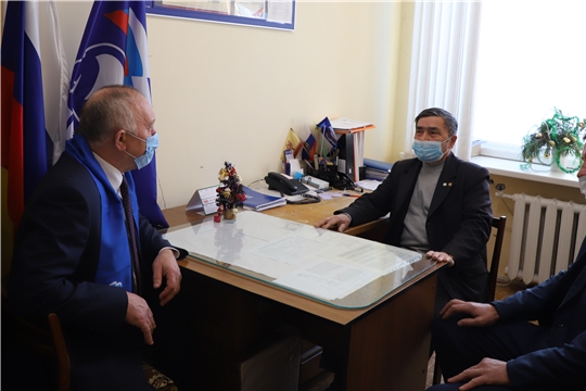 Депутат Государственного Совета Чувашской Республики Юрий Попов побывал с рабочим визитом в Комсомольском районе
