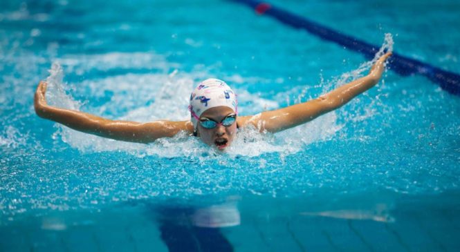 Шестиклассница из Чебоксар завоевала две медали на всероссийских соревнованиях по плаванию