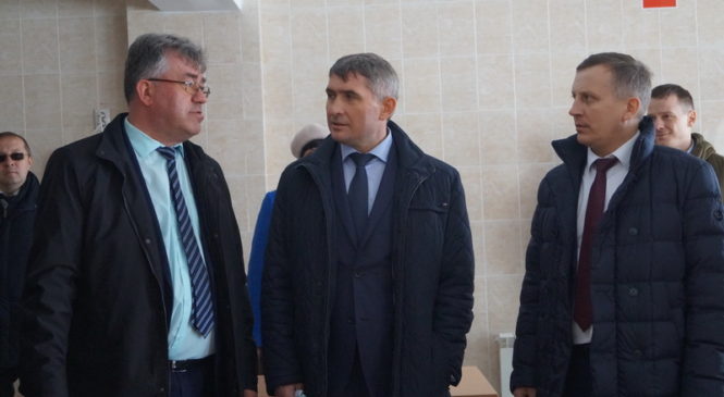 Глава Чувашии Олег Николаев посетил Комсомольский район