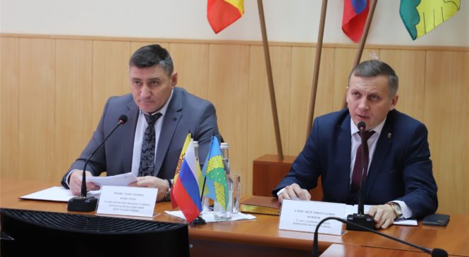 Состоялось завершающее в текущем году заседание Собрания депутатов Комсомольского района