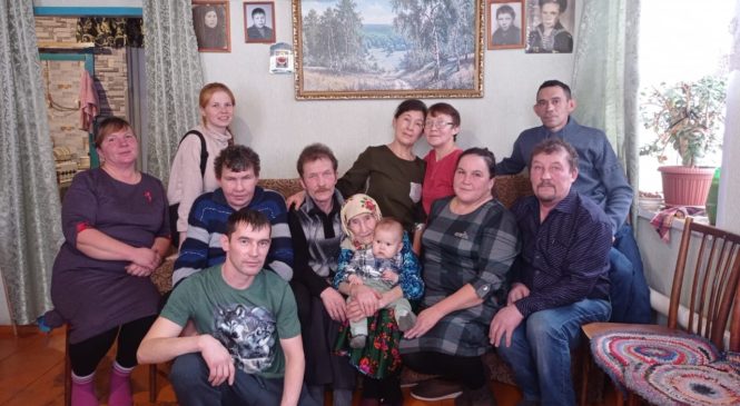 Жительнице деревни Асаново Волковой Таисии Даниловне исполнилось 90 лет