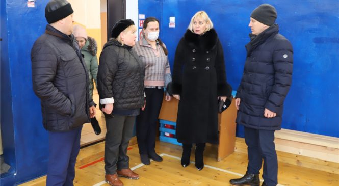 Комсомольский район с рабочим визитом посетила Светлана Каликова