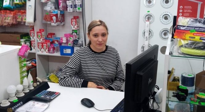Комсомольский центр занятости помог безработной открыть магазин электротоваров