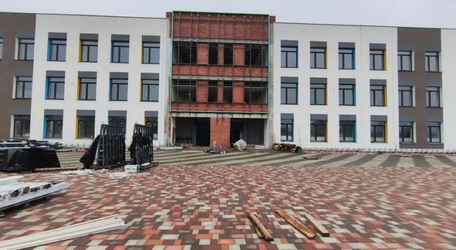 Ҫӗнӗ шкулта савӑнӗ кашни ача